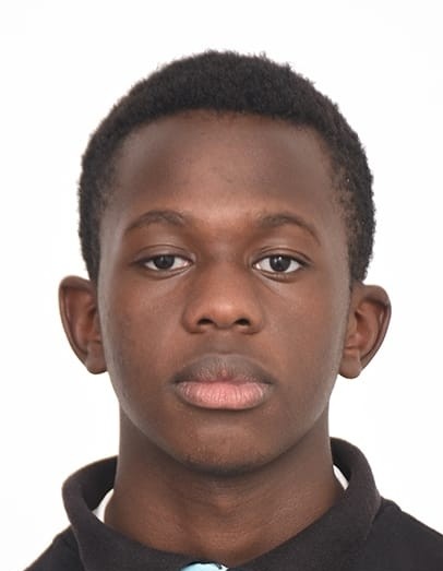 robert muthusi current passport photograph