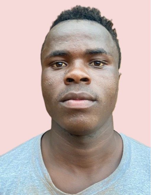GILIAN GAPINO current passport photograph