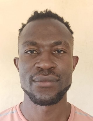 Luis MASIKA current passport photograph
